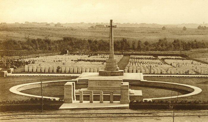 Hooge Crater cemetery